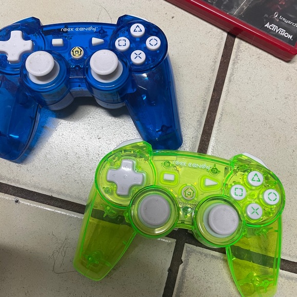 PS4 games and more - Picture 10 of 11